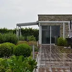Harmony Medical & Wellness-free Parking, 1,8km From The Center