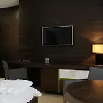 Harmony Medical & Wellness-free Parking, 1,8km From The Center
