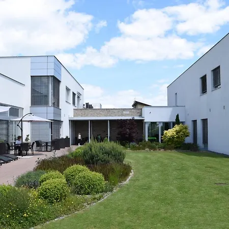 Harmony Medical & Wellness-free Parking, 1,8km From The Center 4*