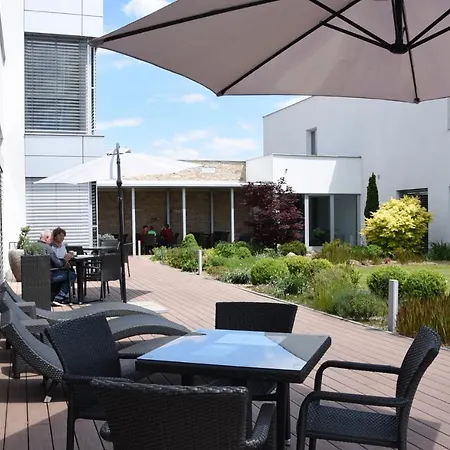 Harmony Medical & Wellness-free Parking, 1,8km From The Center