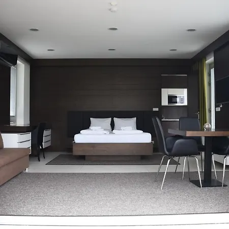 Harmony Medical & Wellness-free Parking, 1,8km From The Center Hotel Kromeriz