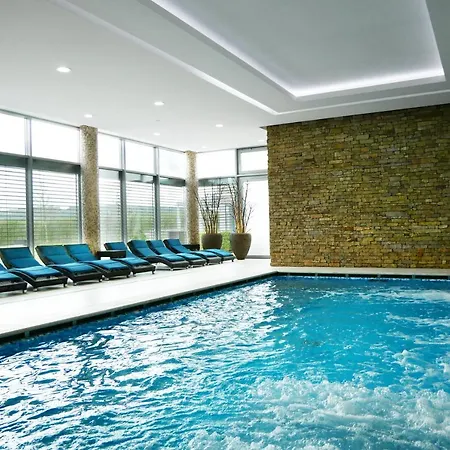 Harmony Medical & Wellness-free Parking, 1,8km From The Center Ξενοδοχείο 4*