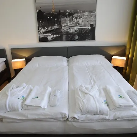 Harmony Medical & Wellness-free Parking, 1,8km From The Center