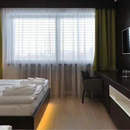 Harmony Medical & Wellness-free Parking, 1,8km From The Center Отель Кромержиж