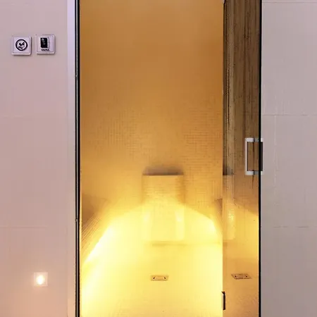 Hotel Harmony Medical & Wellness-free Parking, 1,8km From The Center Kroměříž