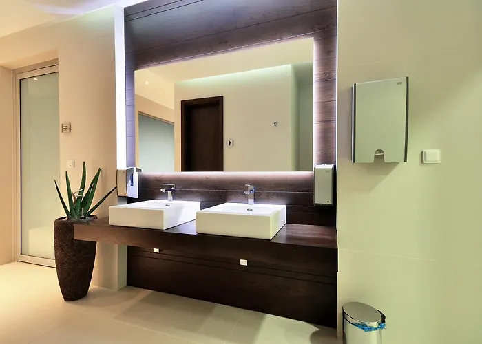 Harmony Medical & Wellness-free Parking, 1,8km From The Center 4*