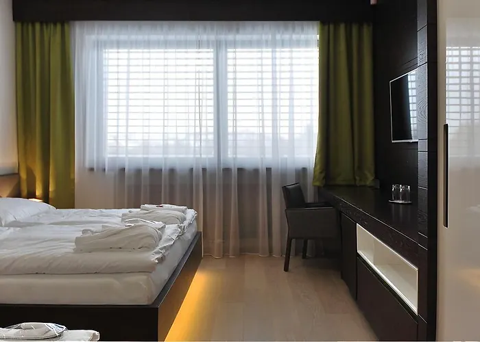 Harmony Medical & Wellness-free Parking, 1,8km From The Center 酒店 克罗梅日什
